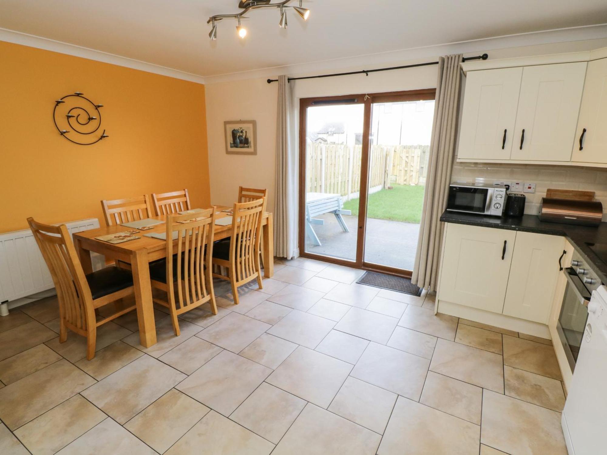 Sea Breeze Holiday Home Enniscrone Εξωτερικό φωτογραφία